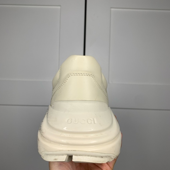 Gucci Rhyton Disk Print Beige Sneakers - Picture 5 of 9